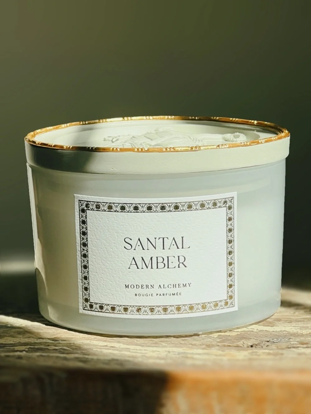 NEW Modern Alchemy Santal Amber Bougie Parfumee 15.1 OZ Candle Decorative Lid